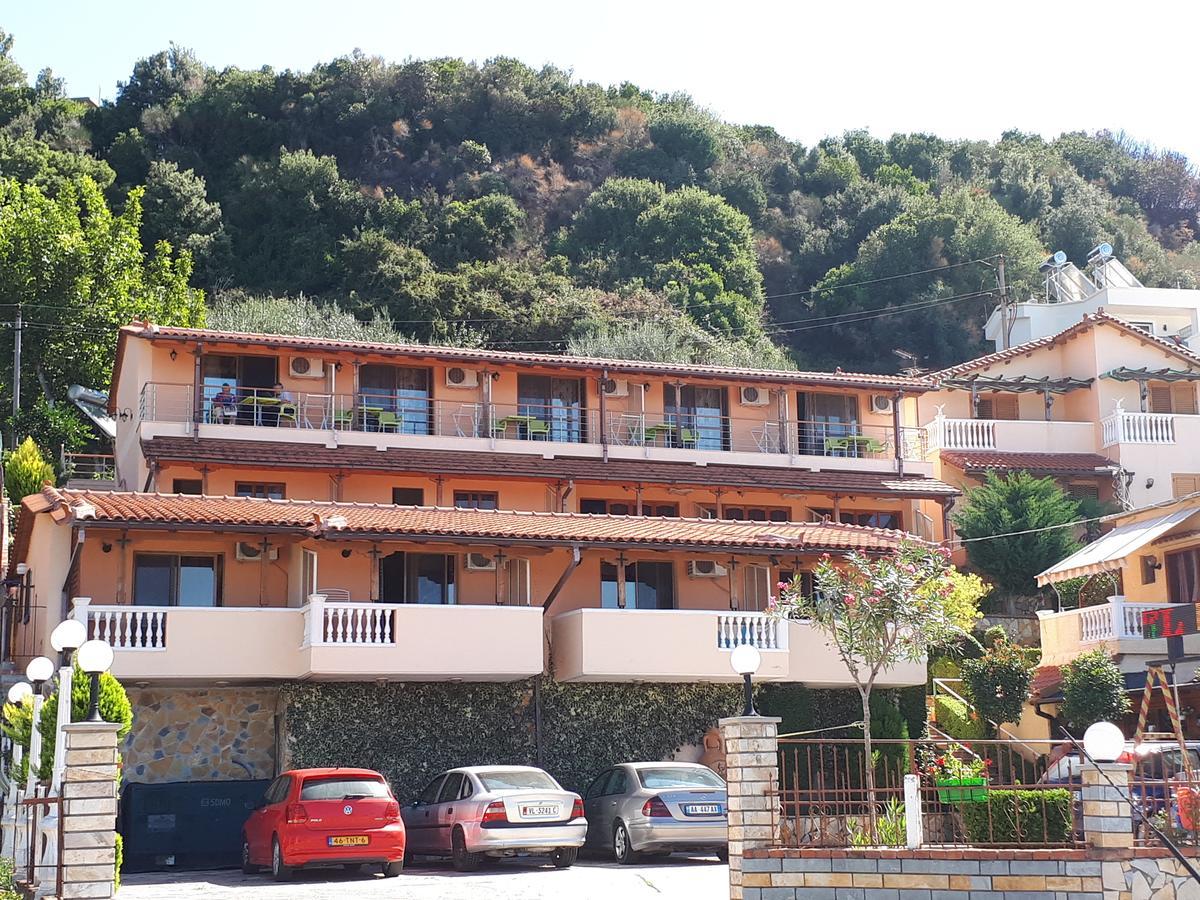 Ramosaco Hotel Radhimë