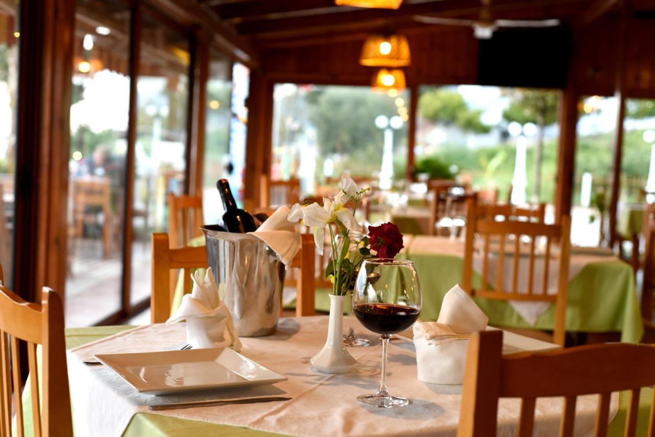 Ramosaco, Radhime, Vlore Hotel 3*